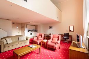 leisure rooms in melbourne Grand Hotel Melbourne